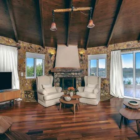 Retreat Lefkada - Rafael Av * 尼基亚娜