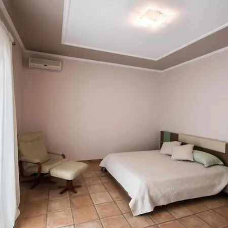 Retreat Lefkada - Rafael Av * 尼基亚娜